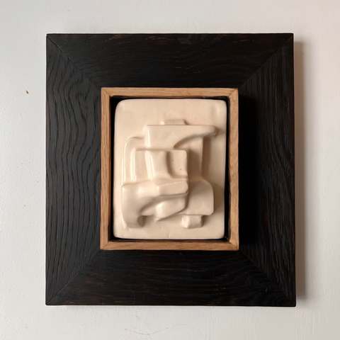 Collab van Stoltz | Klaster Atmopheric structures | burnt oak and ceramic