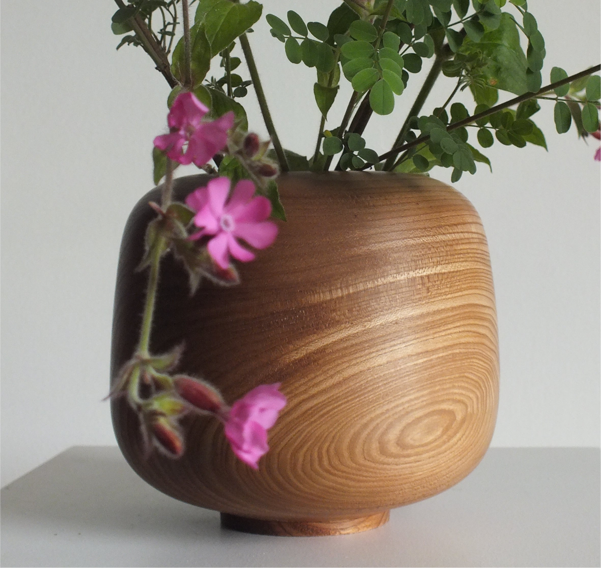 Curvy vase