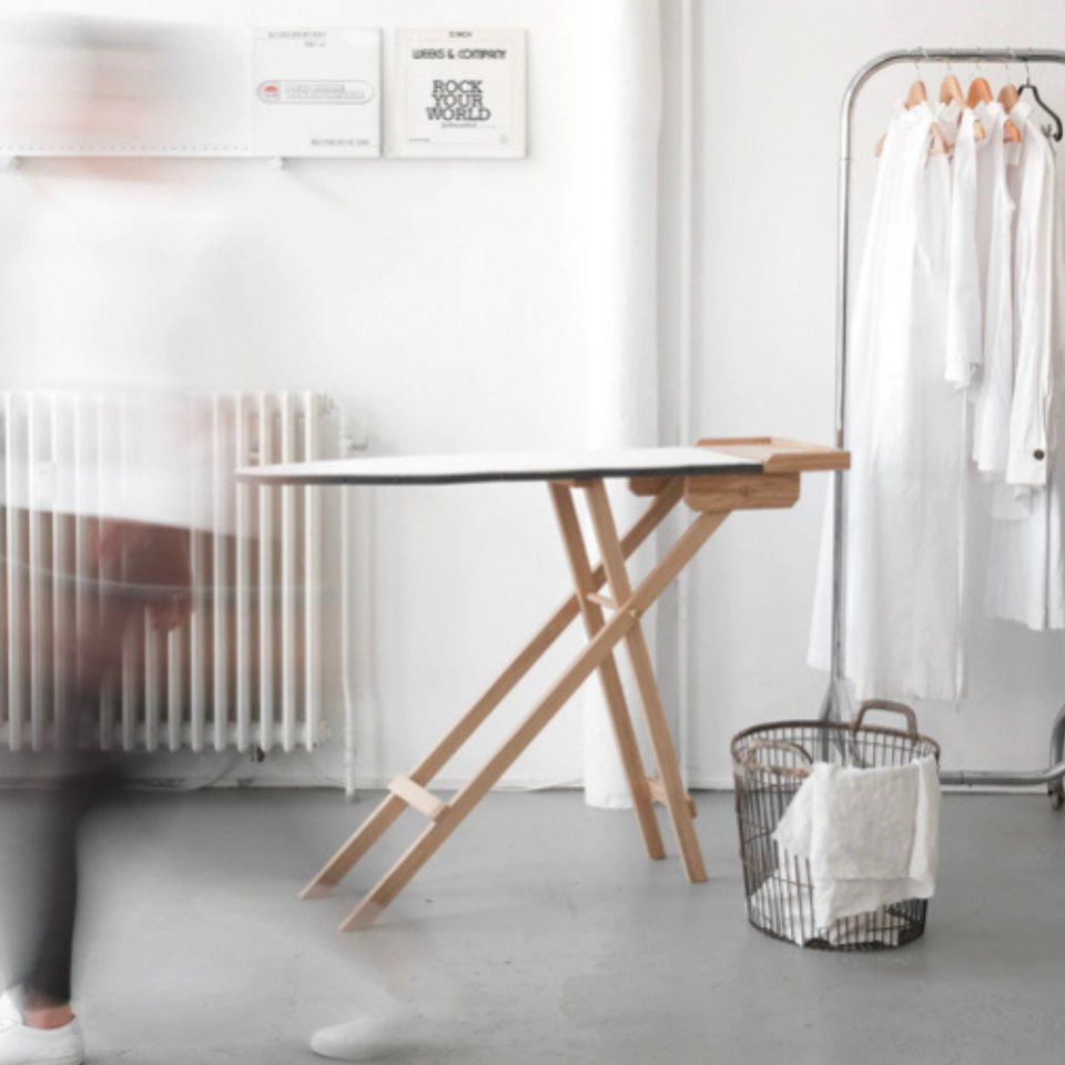 the ‘COOL’ ironing board - Marisa Klaster, Het Houtlokaal